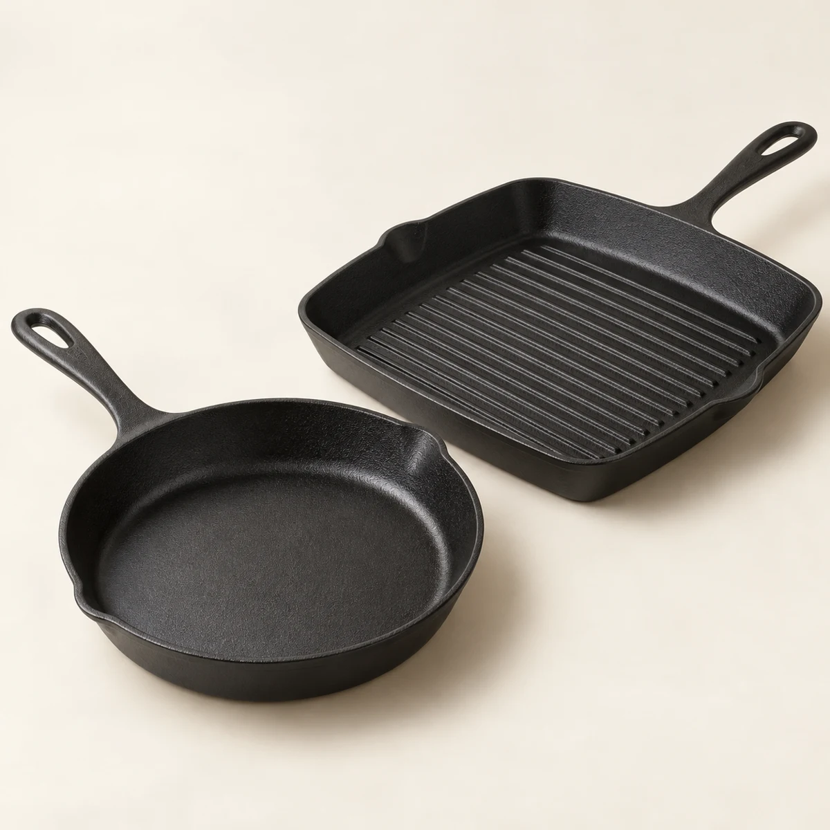 Weekend Iron Pair, Black, 20 + 26 cm